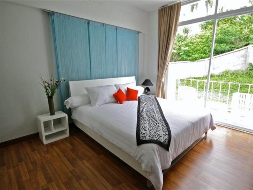 Villareal Heights Phuket Стая снимка