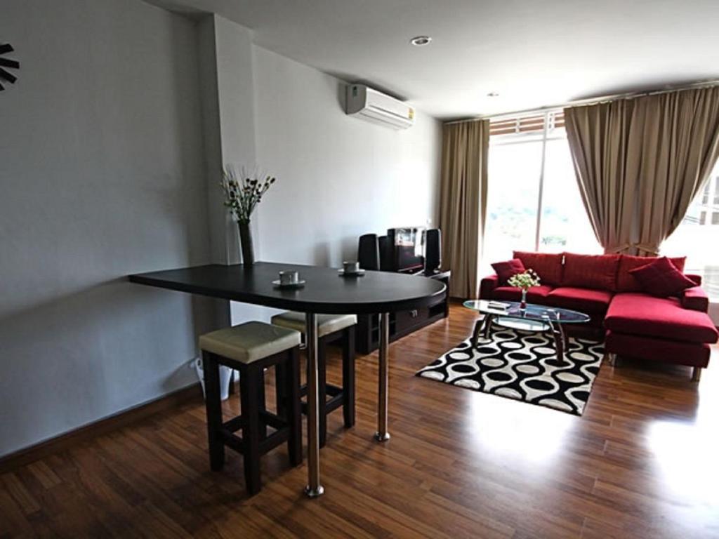 Villareal Heights Phuket Стая снимка